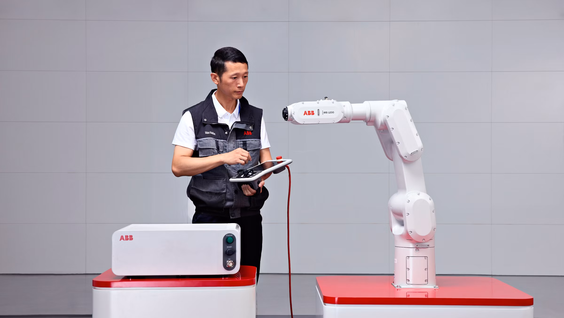 ABB evolves IRB 1200 family_ with greater speed_ precision and choice_16x9-L